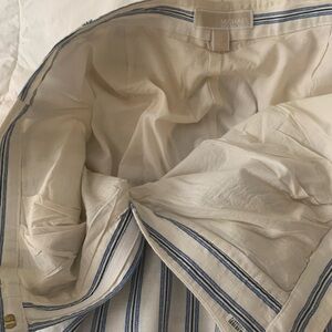 Beautiful wide leg linen blend. No flaws. 1 3/4 in belt loop.